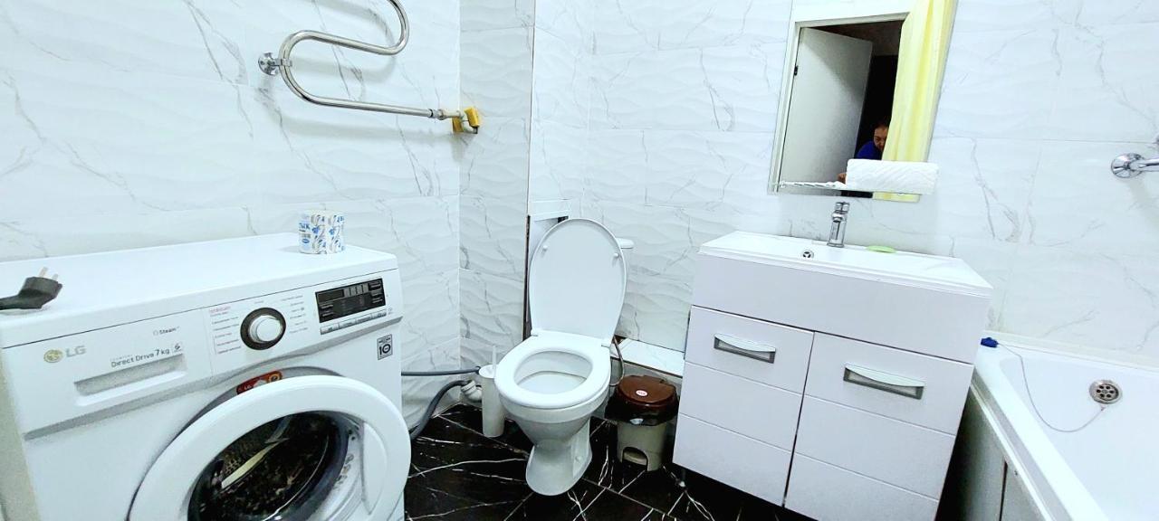 Аэропорт 10 Минут Apartment Astana Luaran gambar