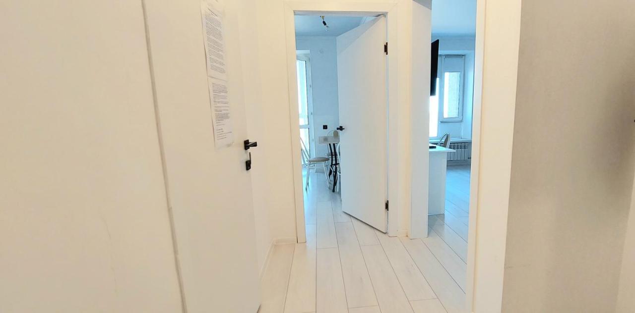 Аэропорт 10 Минут Apartment Astana Luaran gambar